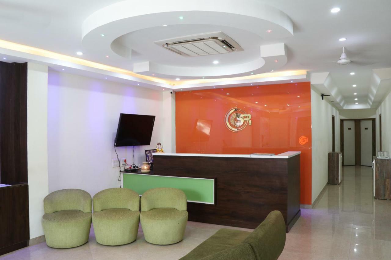 S.R. Residency Hotel Zirakpur Exterior foto